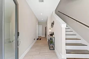 2422 Cochran St, Houston, TX 77009 - Photo 9