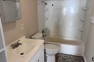 814 Sun St, Boling, TX 77420 - Photo 9