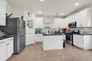 10750 Marigold Glen Way, Houston, TX 77034 - Photo 11
