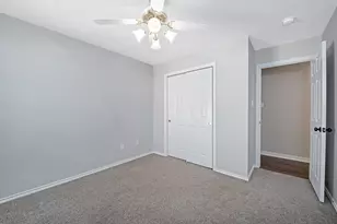 135 W Russet Grove Cir, The Woodlands, TX 77384 - Photo 29