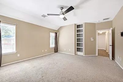 135 W Russet Grove Circle, The Woodlands, TX 77384 - Photo 23