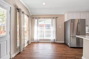 135 W Russet Grove Cir, The Woodlands, TX 77384 - Photo 15