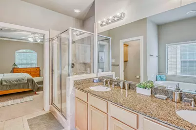 9113 Creekstone Lake Drive, Houston, TX 77054 - Photo 19