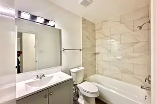13754 Shirebrook Dr, Sugar Land, TX 77498 - Photo 19