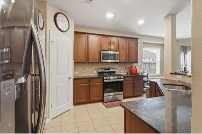 2704 Baywater Creek Lane, Pearland, TX 77089 - Photo 7