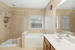 2704 Baywater Creek Ln, Pearland, TX 77089 - Photo 17