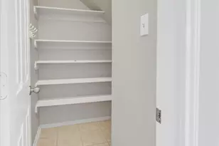 163 N Burberry Park Cir, The Woodlands, TX 77382 - Photo 23