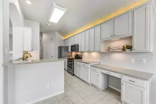 4505 Brazos Bend Dr, Pearland, TX 77584 - Photo 9