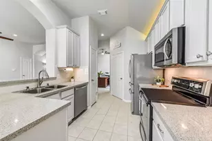 4505 Brazos Bend Dr, Pearland, TX 77584 - Photo 11