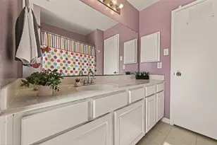 16315 April Ridge Dr, Houston, TX 77083 - Photo 27