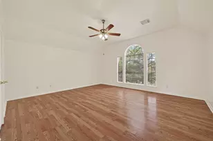 16315 April Ridge Dr, Houston, TX 77083 - Photo 33