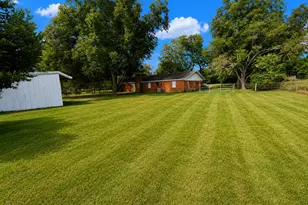 838 S Ctr St, Buffalo, TX 75831 - Photo 15