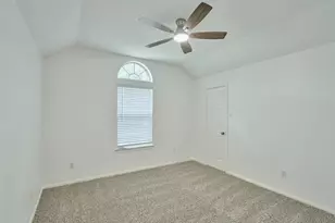 811 Mark Anthony St, New Caney, TX 77357 - Photo 11