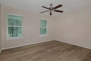 6 Berryfrost Ln, The Woodlands, TX 77380 - Photo 19