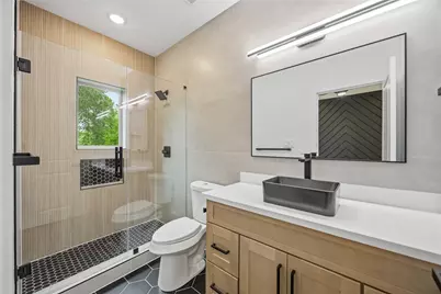 8129 Safebuy Street #A/B, Houston, TX 77028 - Photo 23