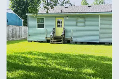 1005 Avenue E 1/2, Alvin, TX 77511 - Photo 23