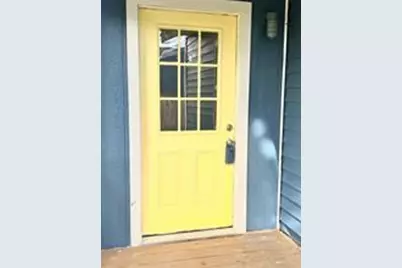 1005 Avenue E 1/2, Alvin, TX 77511 - Photo 3