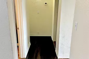 1005 Ave E 1/2, Alvin, TX 77511 - Photo 17