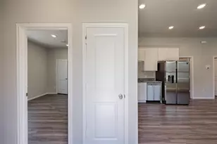 11632 Vistawoods St, Willis, TX 77318 - Photo 3