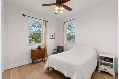 419 Brooks Street, Sugar Land, TX 77478 - Photo 11