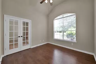 117 E Montfair Blvd, The Woodlands, TX 77382 - Photo 7