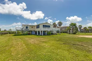 3915 1st St, Galveston, TX 77554 - Photo 1