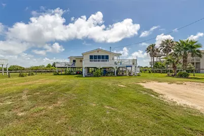 3915 1st Street, Galveston, TX 77554 - Photo 3
