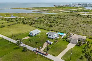 3915 1st St, Galveston, TX 77554 - Photo 25