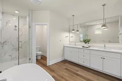 5626 Bertellis Lane, Houston, TX 77091 - Photo 13