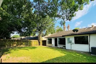 3230 Dragonwick Dr, Houston, TX 77045 - Photo 7