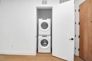 2810 Riverby Rd, Houston, TX 77020 - Photo 11