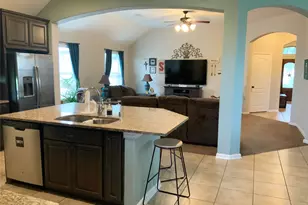 8338 Hunters Lodge Ln, Baytown, TX 77521 - Photo 17