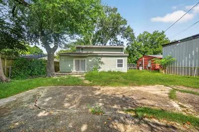 319 S 6th Street, La Porte, TX 77571 - Photo 23
