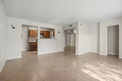 319 S 6th Street, La Porte, TX 77571 - Photo 19