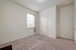 1306 Diamond Drape Dr, Iowa Colony, TX 77583 - Photo 23