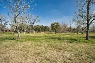 3018 Bayou View Ct, Richwood, TX 77515 - Photo 1