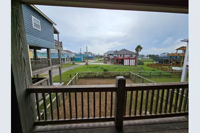 833 Kahla Drive, Crystal Beach, TX 77650 - Photo 43