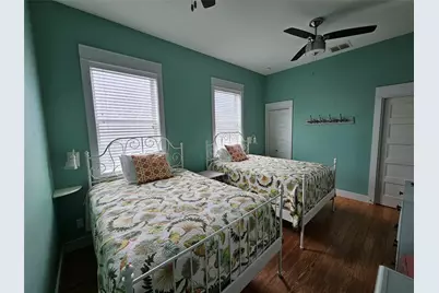 833 Kahla Drive, Crystal Beach, TX 77650 - Photo 11