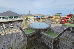 833 Kahla Dr, Crystal Beach, TX 77650 - Photo 1