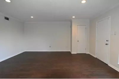 7714 Renwick Drive #C36, Houston, TX 77081 - Photo 7