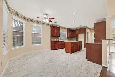 5907 Indian Hills Lane, Sugar Land, TX 77479 - Photo 11