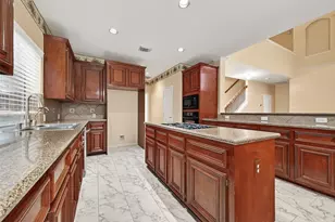 5907 Indian Hills Ln, Sugar Land, TX 77479 - Photo 13