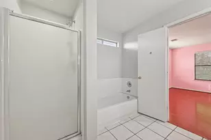 8427 Brickhaven Ln, Houston, TX 77083 - Photo 31