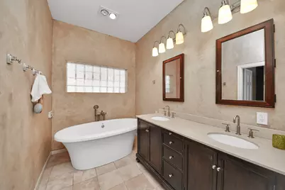 722 Chevy Chase Circle, Sugar Land, TX 77478 - Photo 13