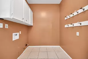 722 Chevy Chase Cir, Sugar Land, TX 77478 - Photo 11