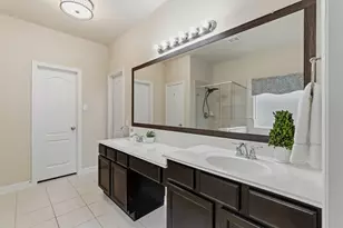 1737 Round Oak Ln, Conroe, TX 77304 - Photo 9