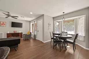 8307 Carvel Ln, Houston, TX 77036 - Photo 17