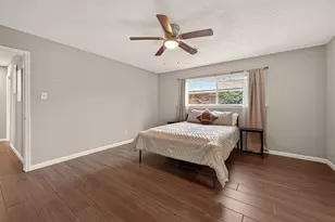 8307 Carvel Ln, Houston, TX 77036 - Photo 31