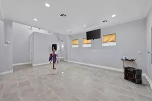 2213 Ellis Dr, Rosharon, TX 77583 - Photo 5