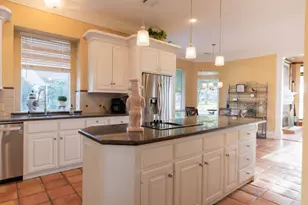 211 Laurel Springs Ct, Sugar Land, TX 77478 - Photo 21